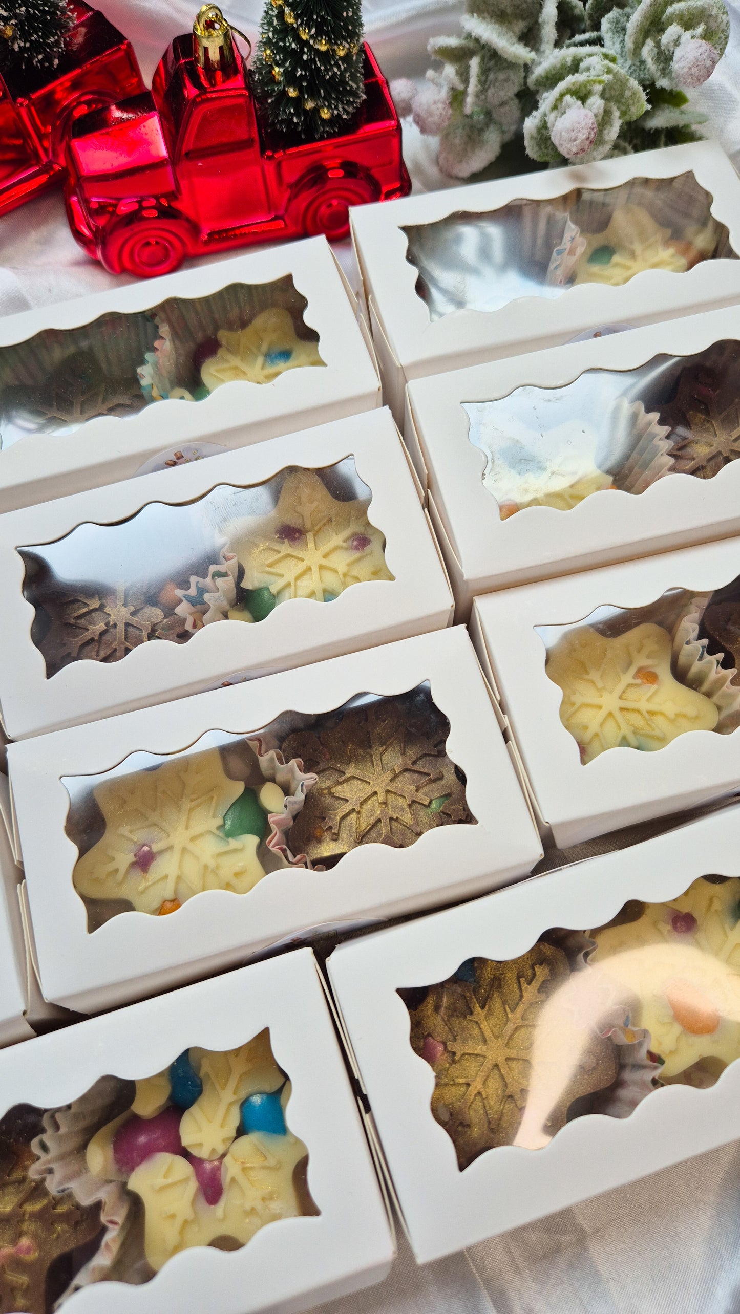 Chocolate snowflake gift box