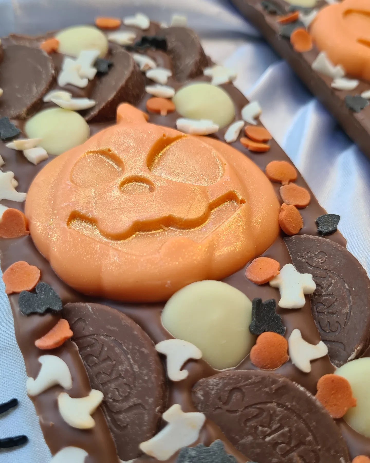 Jack-o'-lantern slab