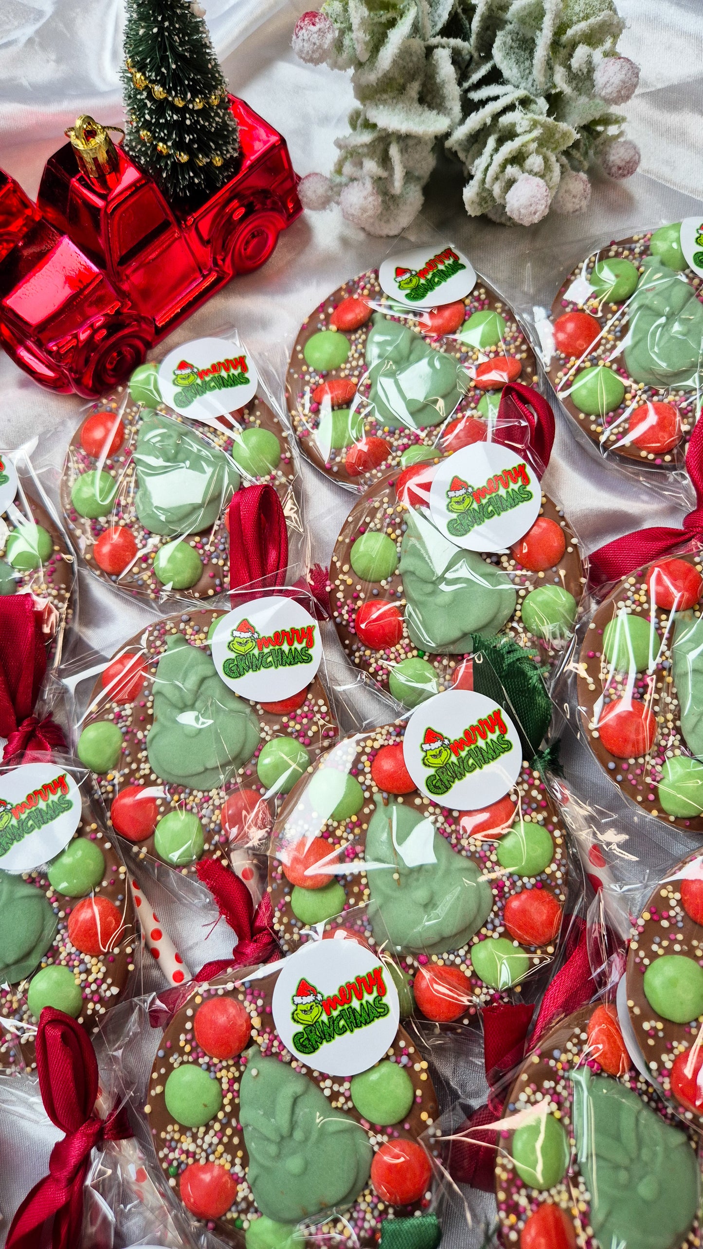 Grinch chocolate lolly